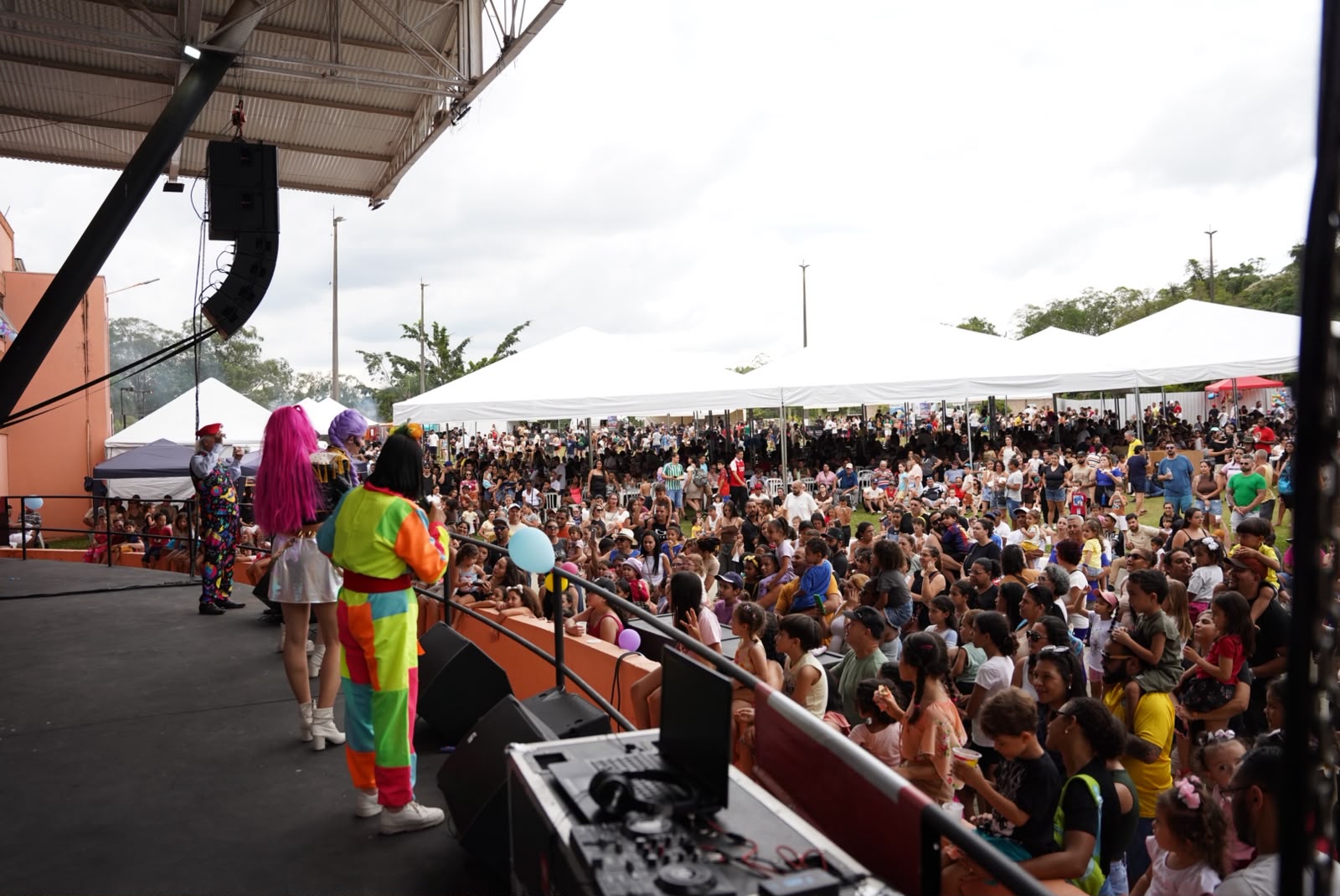 Festa das Crianças reúne cerca de 10 mil pessoas no Clube de Campo dos Metalúrgicos